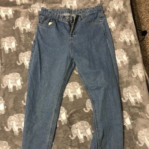 mom jeans size 6